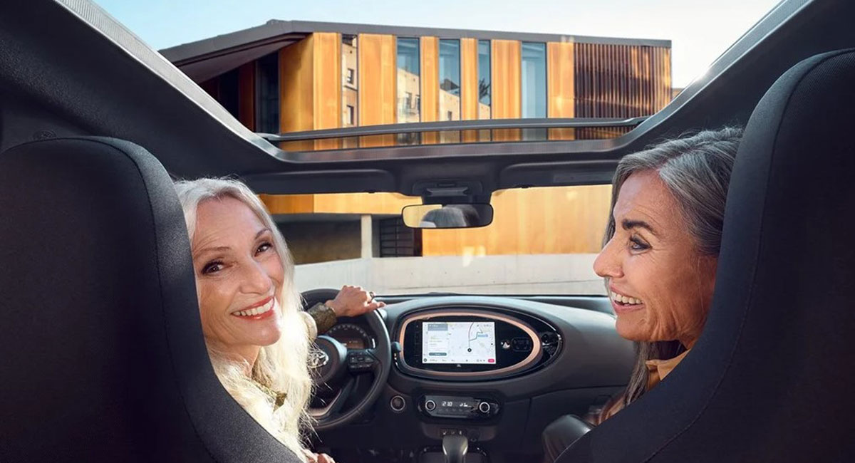 Offen fahren im Aygo X Cabrio