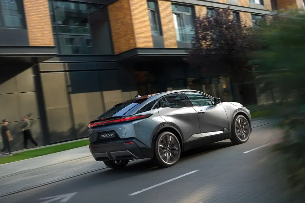 toyota c hr + stadtfahrt